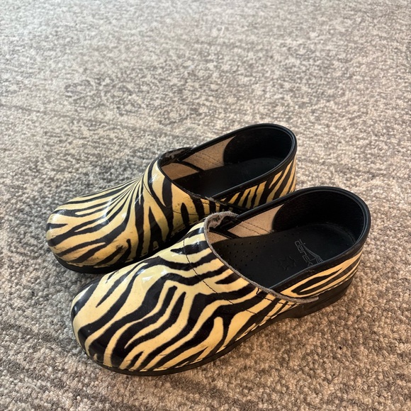 Dansko Shoes - Dansko Zebra Print Mules in Black and Cream